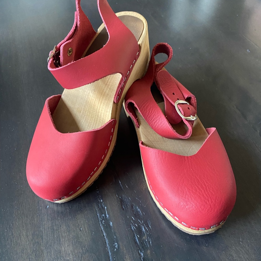 MIA Sofia Clog Sandal-red leather